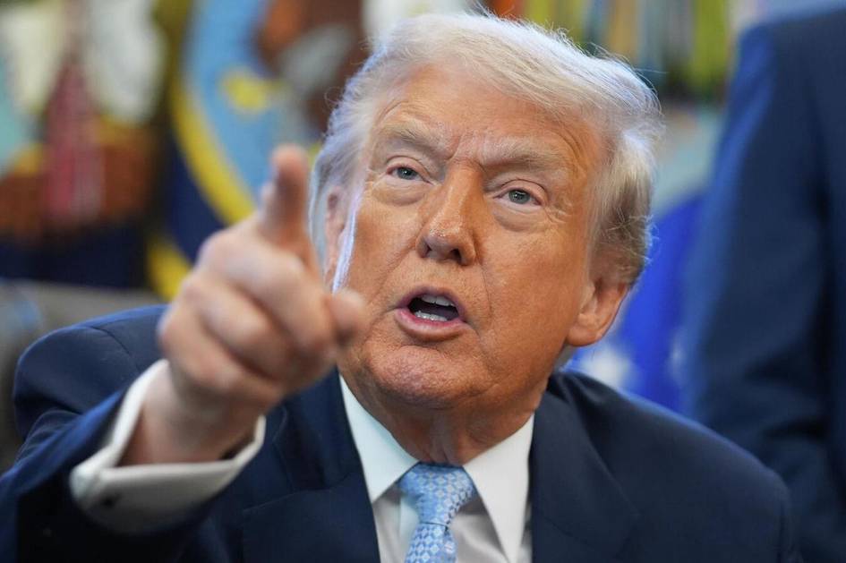 Трамп Колумбияни бомбардимон қилиш билан қўрқитди